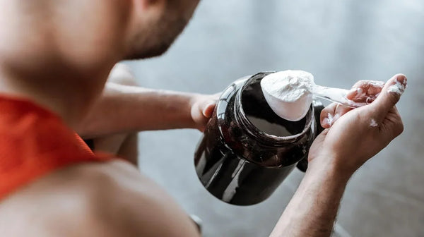 Whey protein pela manhã: a solução para garantir sua ingestão de proteínas.